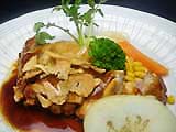 岡山産朝挽き鶏のグリル